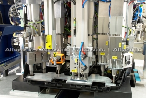 Ultrasonic Riveting Welding Machine