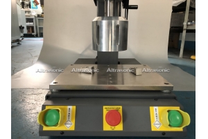 Ultrasonic Plastic Welding Machine