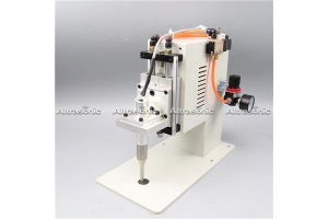 ultrasonic spot welding machine