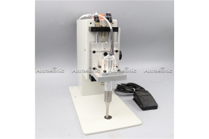 ultrasonic spot welding machine