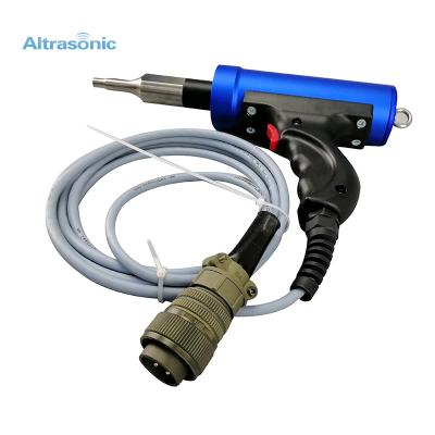 ultrasonic spot welder