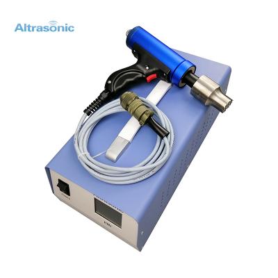 ultrasonic spot welder