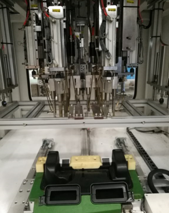 Ultrasonic plastic riveting technology in the automotive industry