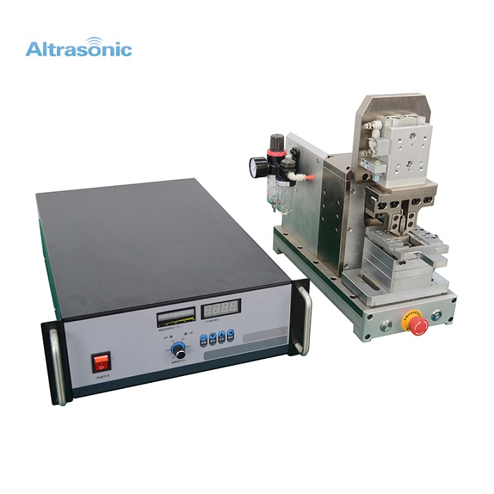 Principle and characteristics of ultrasonic metal welding machine